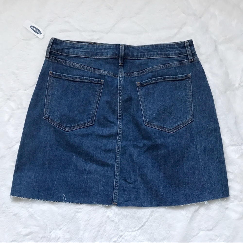 Old Navy High Waisted Frayed Hem Jean Skirt 12 NWT - Picture 2 of 8